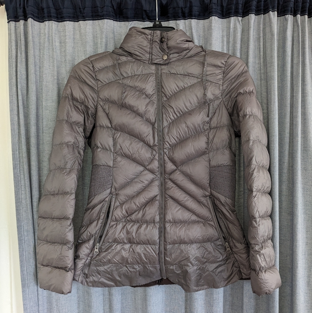 ANA A New Approach Packable Jacket Womens M Premium Duck Down Hooded Lightweight